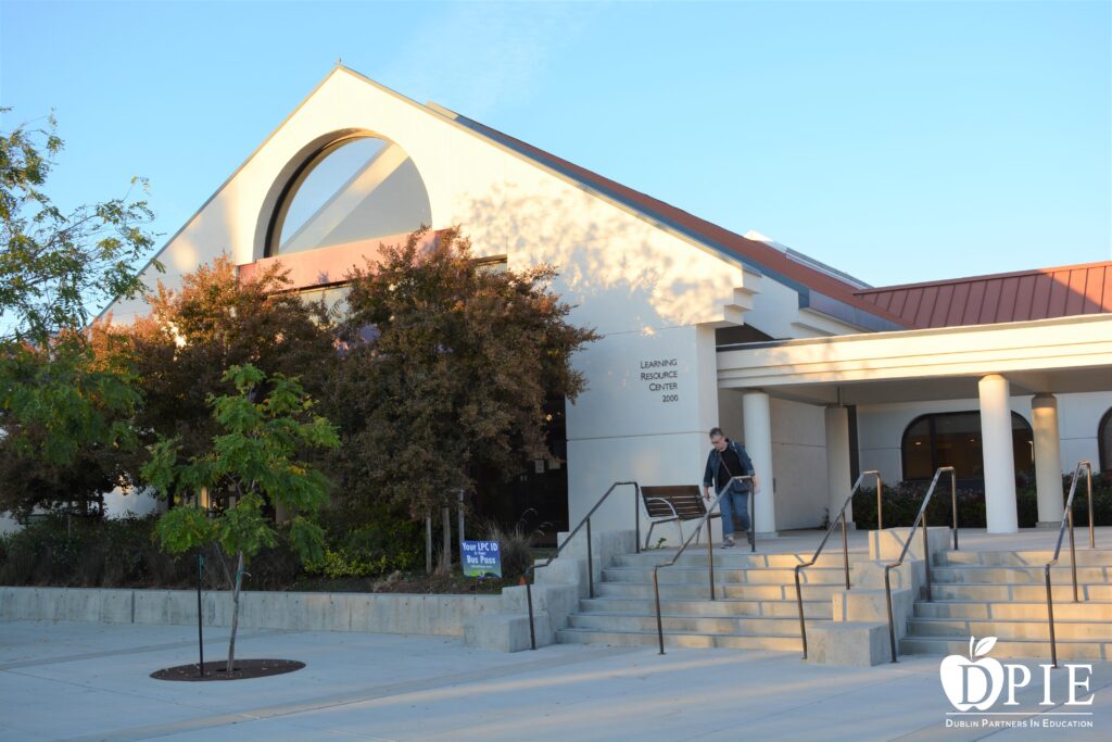 Los Positas College building image